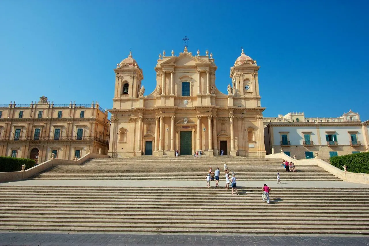 La Casa Del Vicolo Villa Noto Italië